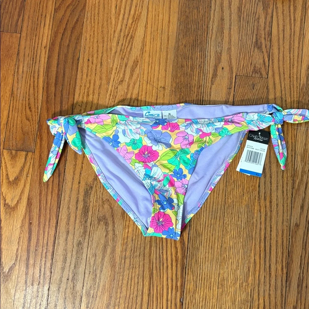 California Waves Side Tie Floral Bikini top size XL‎ NWT